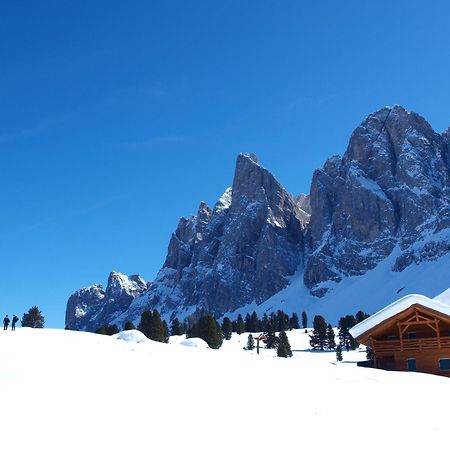 Hotel Tyrol Funes  Exterior foto
